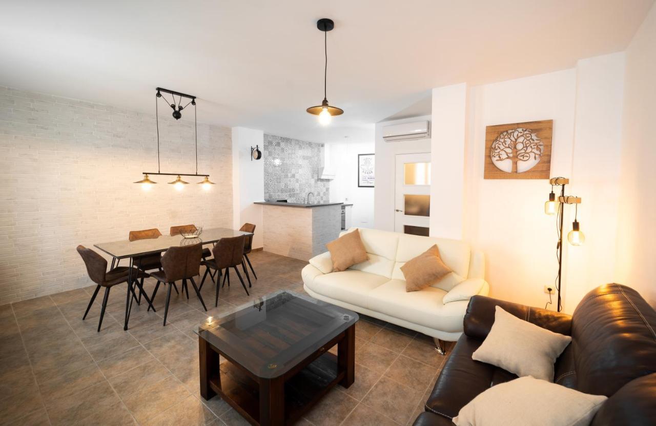 Duplex 8 Canos Ronda Luaran gambar