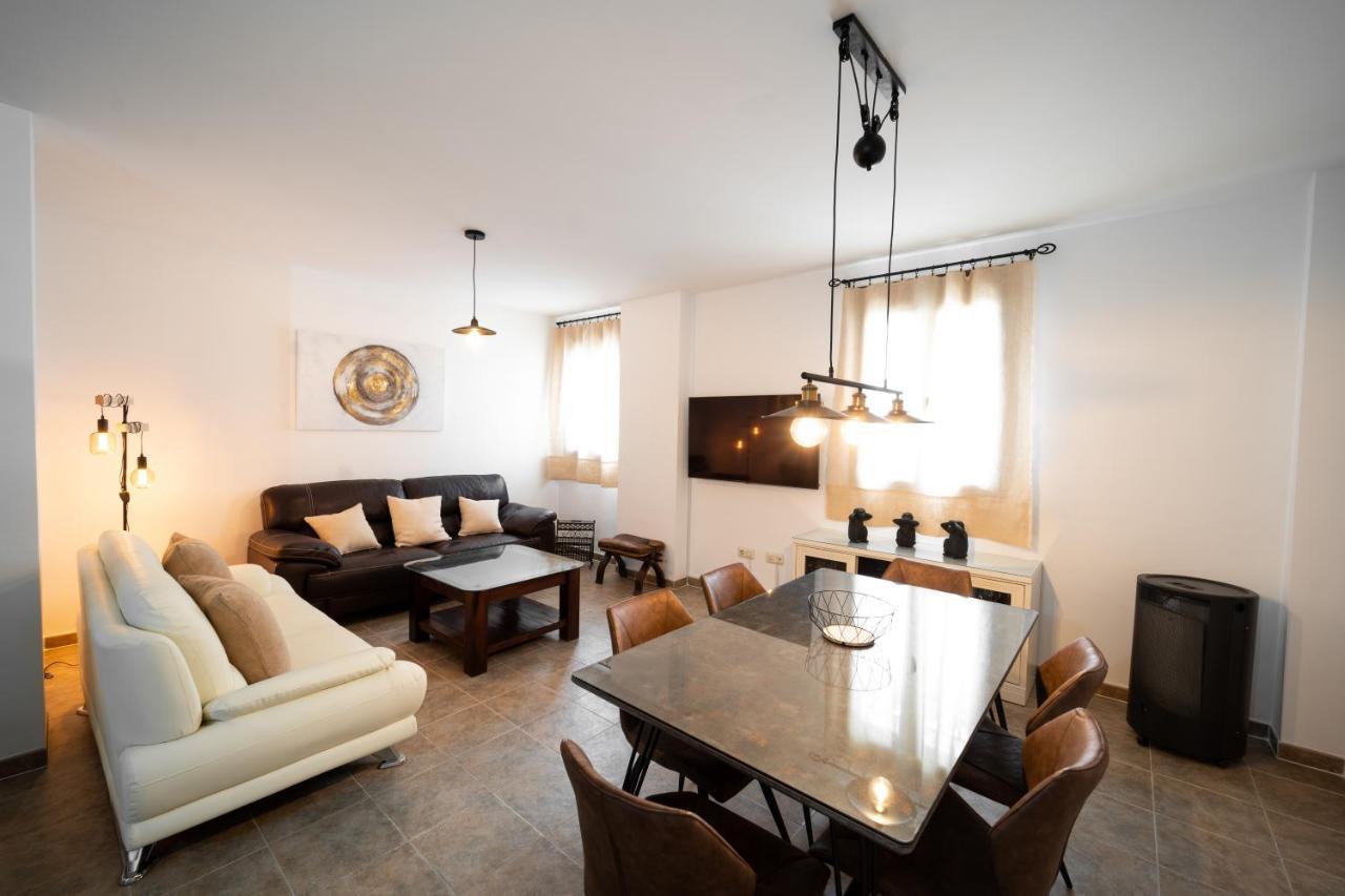 Duplex 8 Canos Ronda Luaran gambar