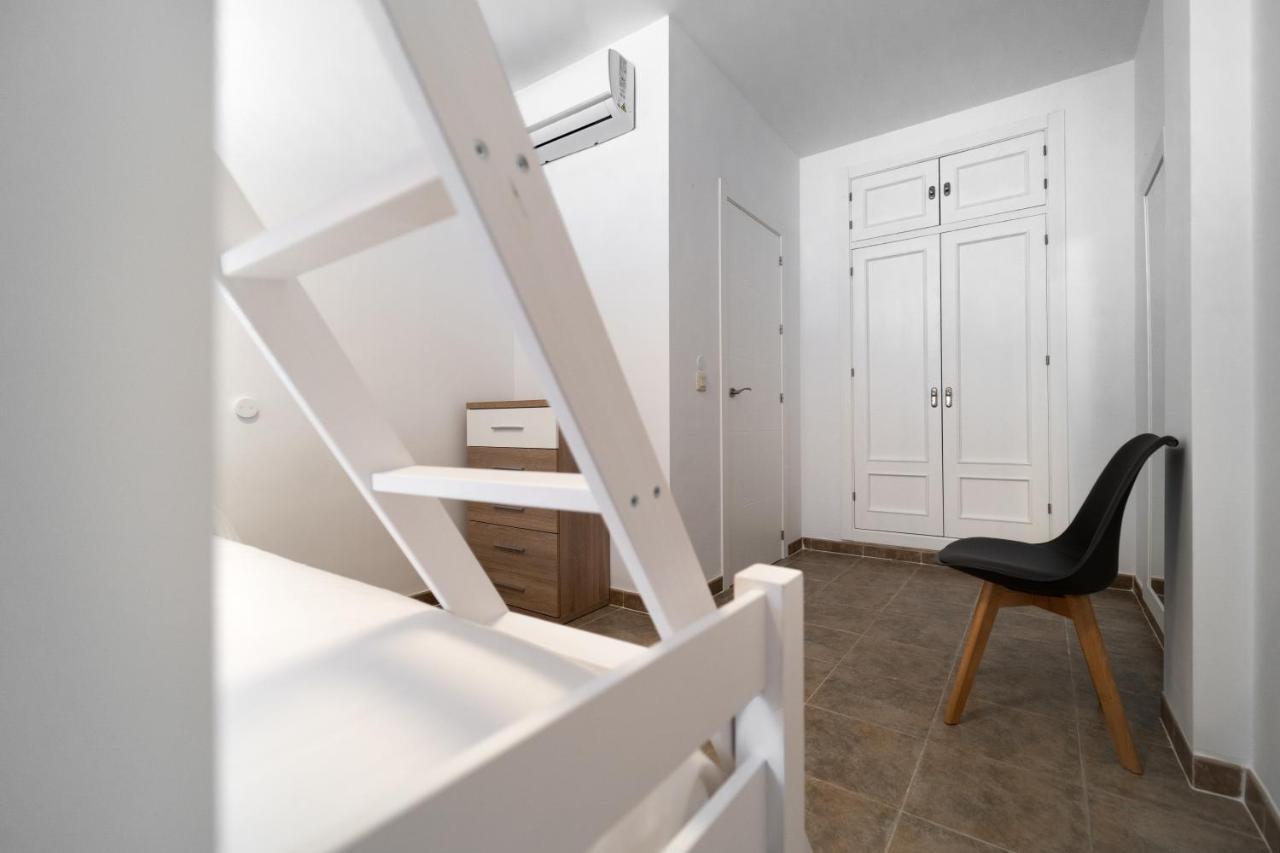 Duplex 8 Canos Ronda Luaran gambar